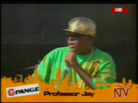 Professor Jay performing at the G-PANGE concert in Nairobi 2008